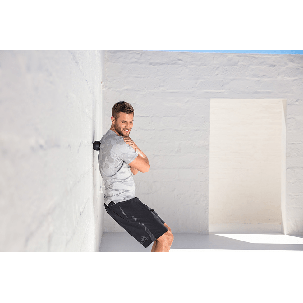 Массажный мяч Blackroll BALL8 Black