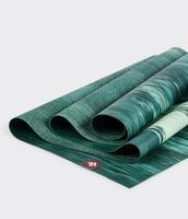 Коврик для йоги Manduka EKO superlite travel mat 1,5 мм - deep forest marbled