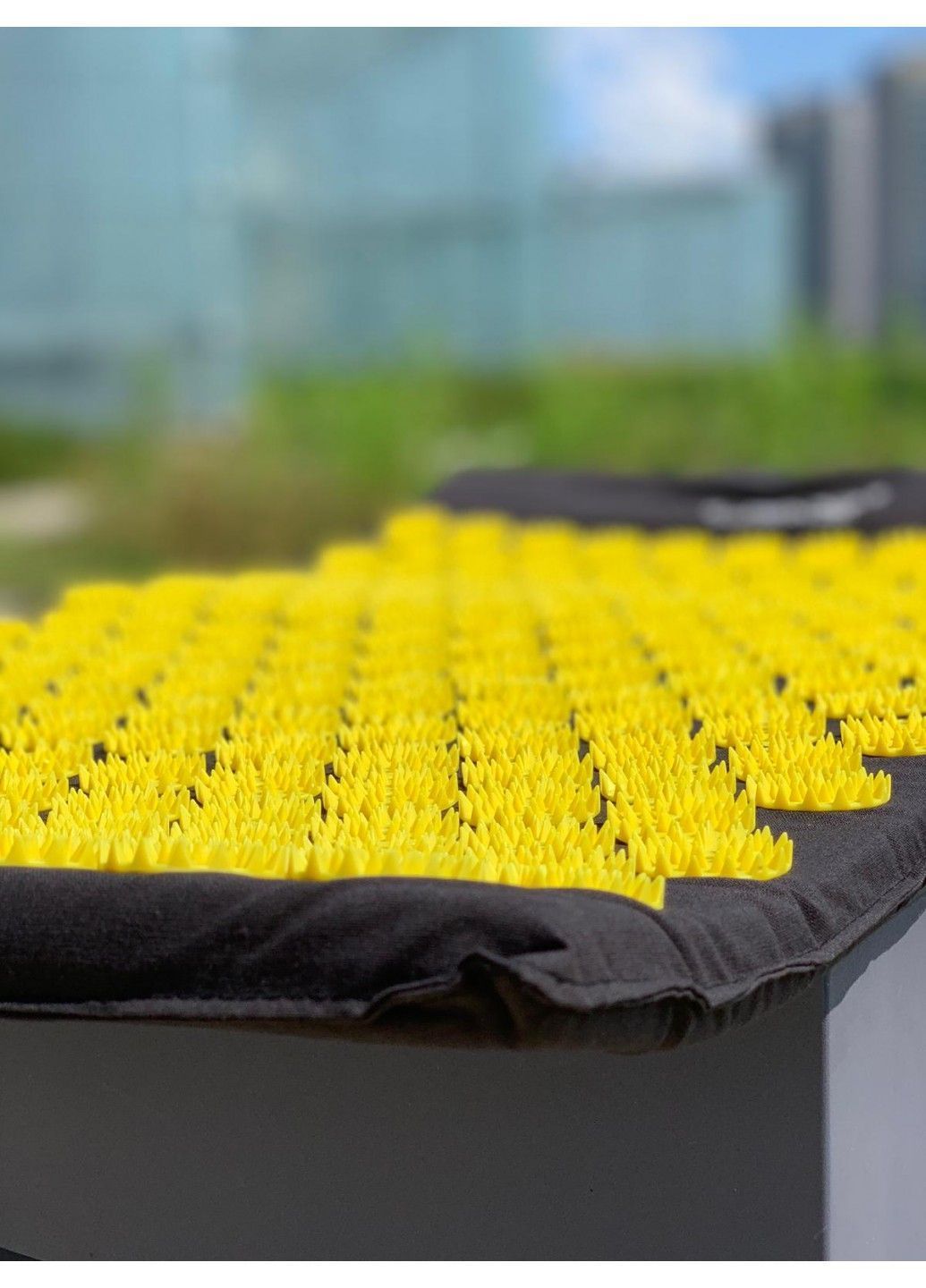 Коврик акупунктурный 4FIZJO Аппликатор Кузнецова 72 x 42 см 4FJ0231 Black/Yellow